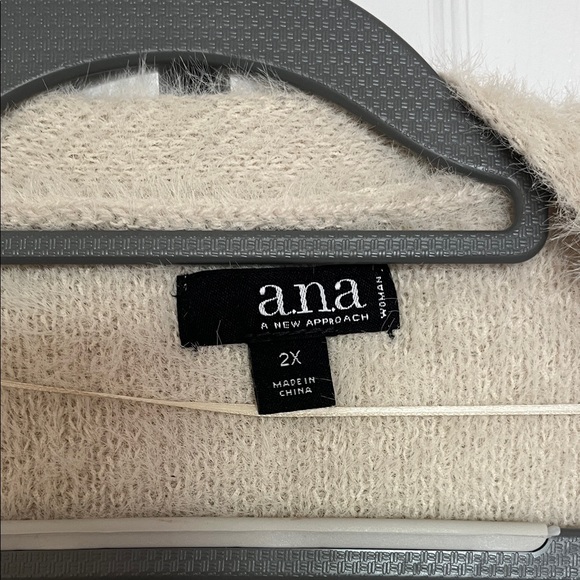 a.n.a Cream Cardigan with Multicolor Geometric Pattern - Picture 3 of 4